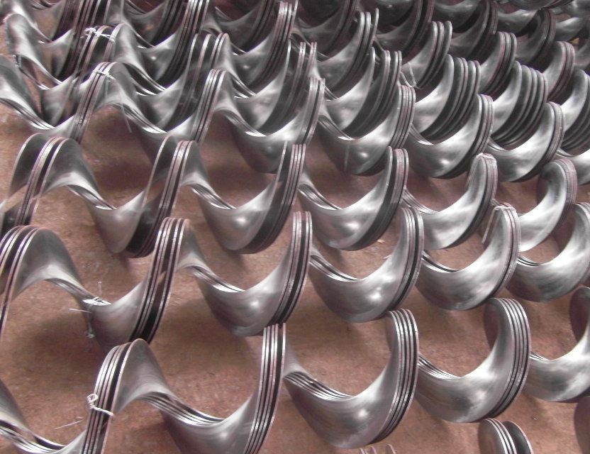 ���P������~Ƭ